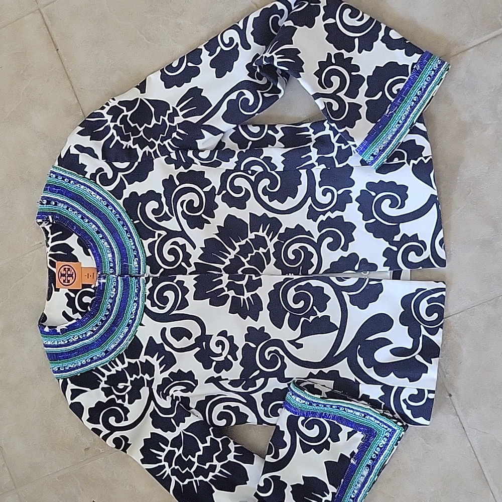 TORY BURCH BEADED TOP SIZE S